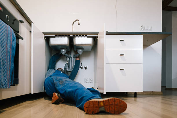 Professional Leak Detection technician working in Rhome, TX